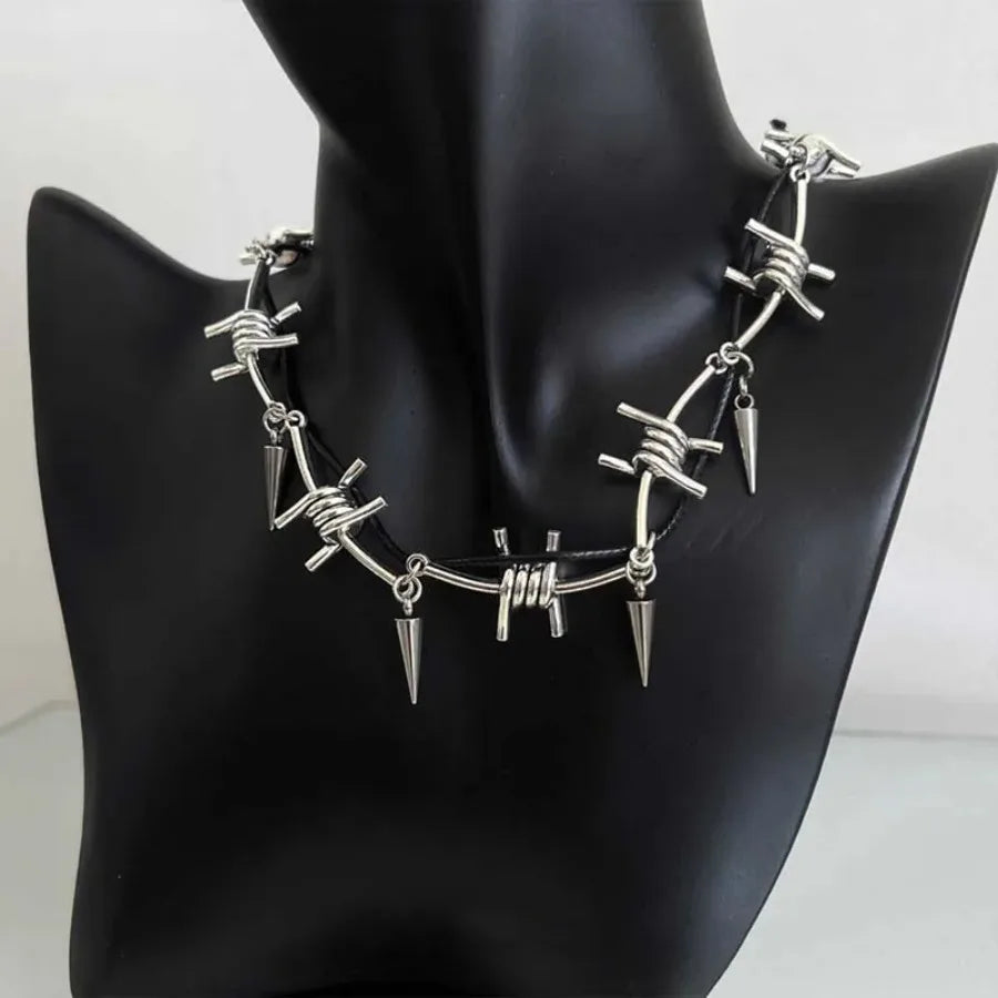 Punk Metal Thorn Rivet Choker Necklace For Men Woman Gothic Hip Hop Silver Color Clavicle Chain Necklace Y2K Jewelry Accessorie