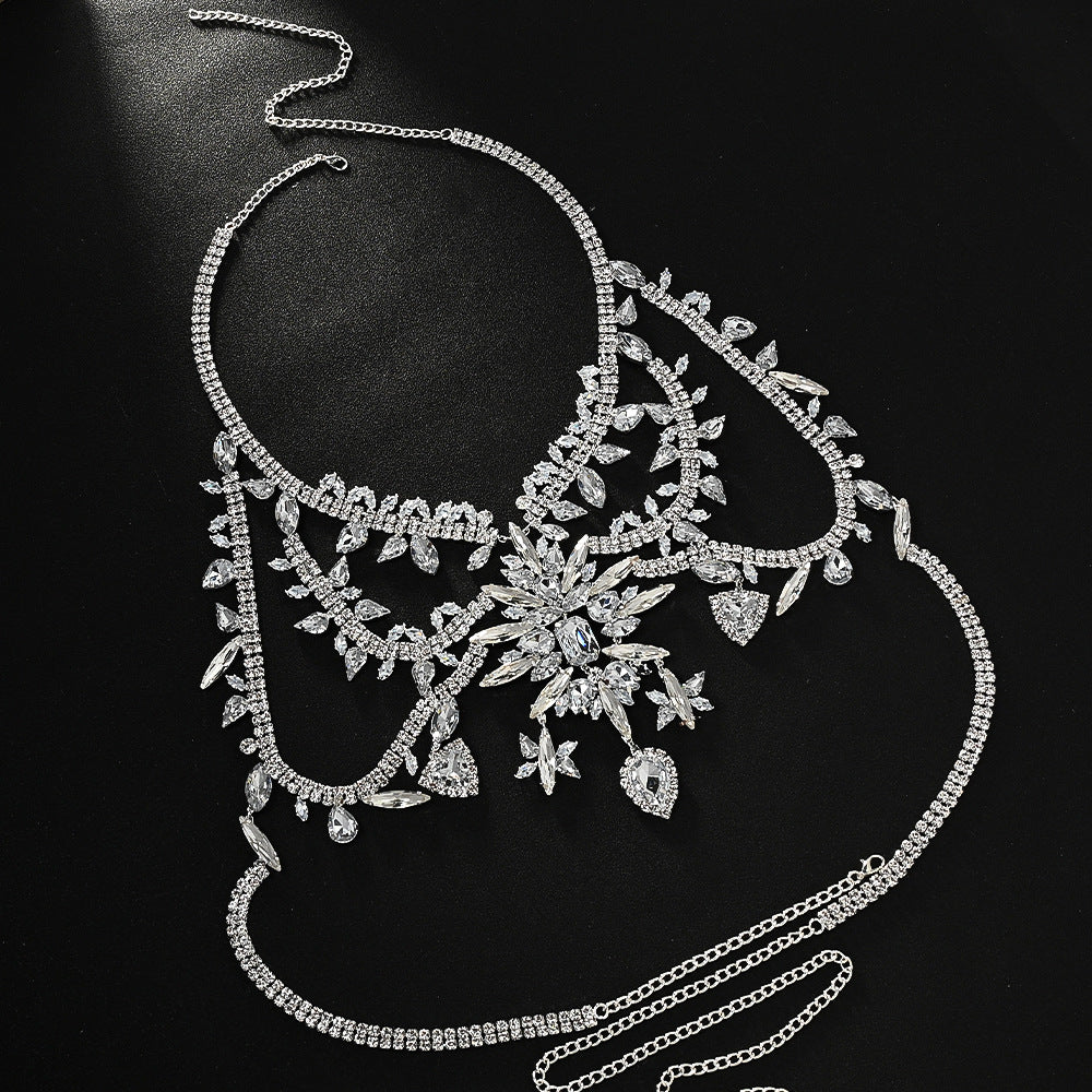 NEULRY Exaggerated Luxurious Rhinestone Chest Chain For Evening Dresses